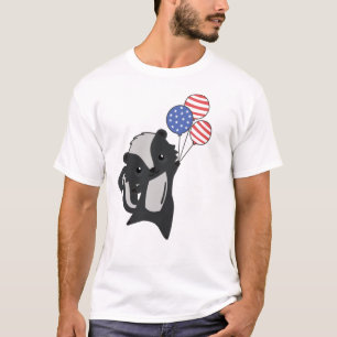 Camiseta Skunk Funny Cat 4th Of July American Flag