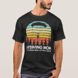 Camiseta Skydiving Mom Skydiving Madre Pareja Pareja Sky<br><div class="desc">Skydiving Mom Skydiving Mother Matching Couple Skydiving Premium .skydiving,  paracaídas,  paracaídas,  parapente,  cielo,  paracaidismo,  salto base,  fresco,  regalo,  hobby,  salto,  parapente,  skydive,  aceptar,  aerobático,  aplicaciones,  impresionante,  saltador base,  basejump,  mejor,  cielo azul,  cerebro,  colores brillantes,  bungee jumgee 5.º alcaparra</div>
