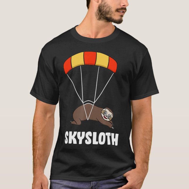 Camiseta Skysloth Parachuting Skydiving Sloth  (Anverso)
