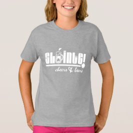 Camiseta Sláinte. Saludos y cervezas. Día de San Patricio