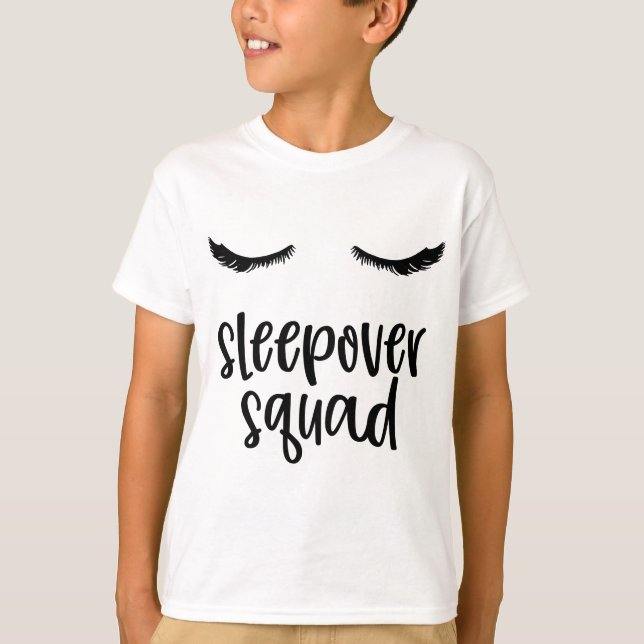 Camiseta Sleepover Squad Cute Eyelash Fiesta de madera (Anverso)