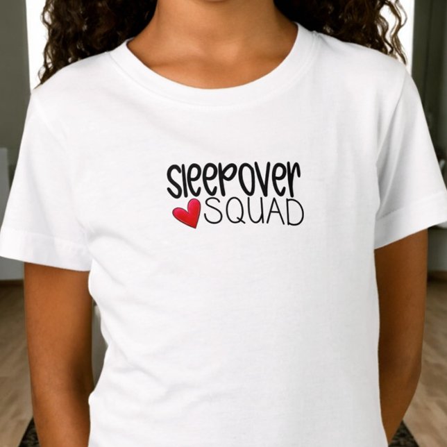 Camiseta Sleepover Squad Heart Party Favor (Subido por el creador)