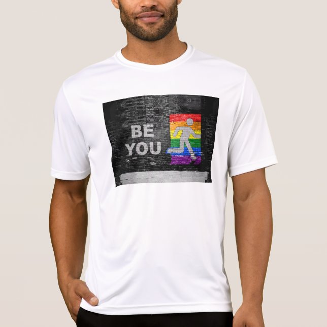 Camiseta SlipperyJoe's Be You negro ladrillo pared de peato (Anverso)