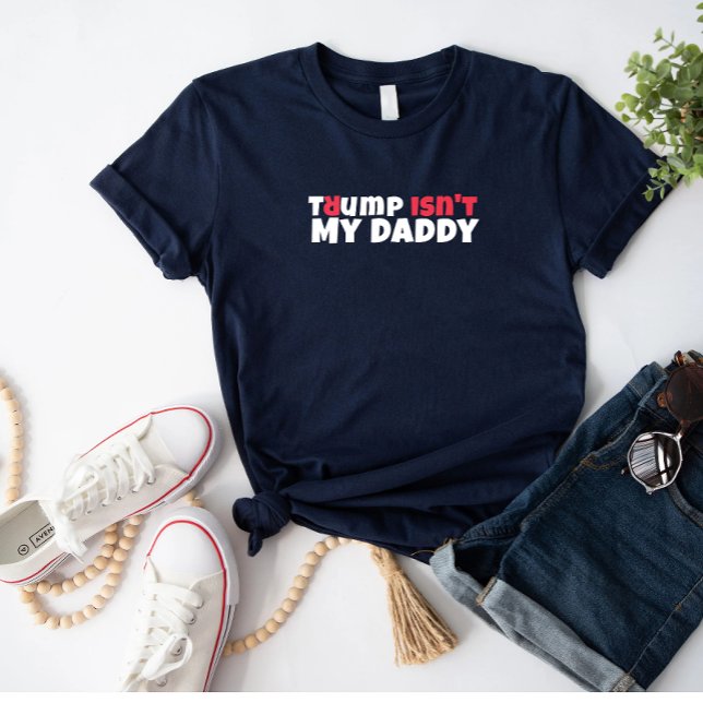 Camiseta Slogan de protesta estudiantil anti Trump elegante (Subido por el creador)