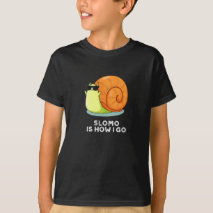 Camiseta Slomo Es Cómo Me Voy Funny Snail Pun Dark BG