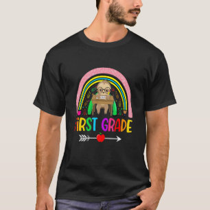 Camiseta Slote First Grado Cute Rainbow de vuelta a la escu