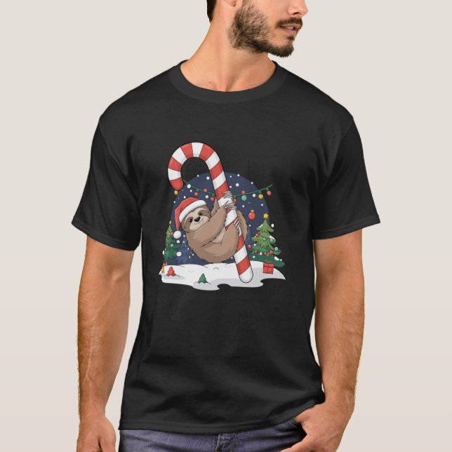 Camiseta Sloth and Giant Candy Cane Christmas Pajama for Sl (Anverso)