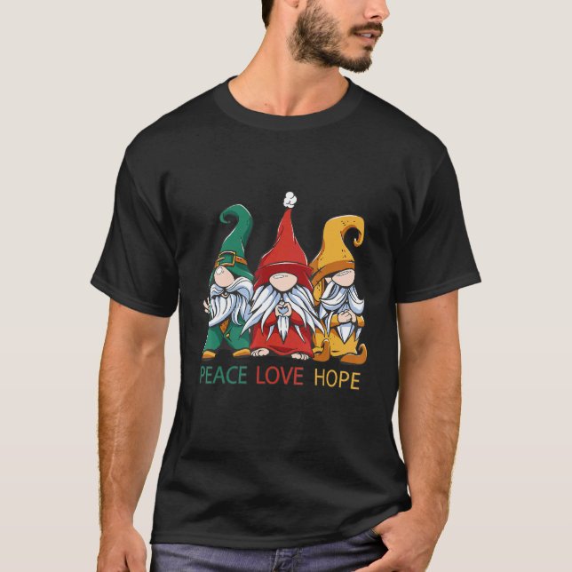 Camiseta Small gnomes in green red and yellow peas love and (Anverso)