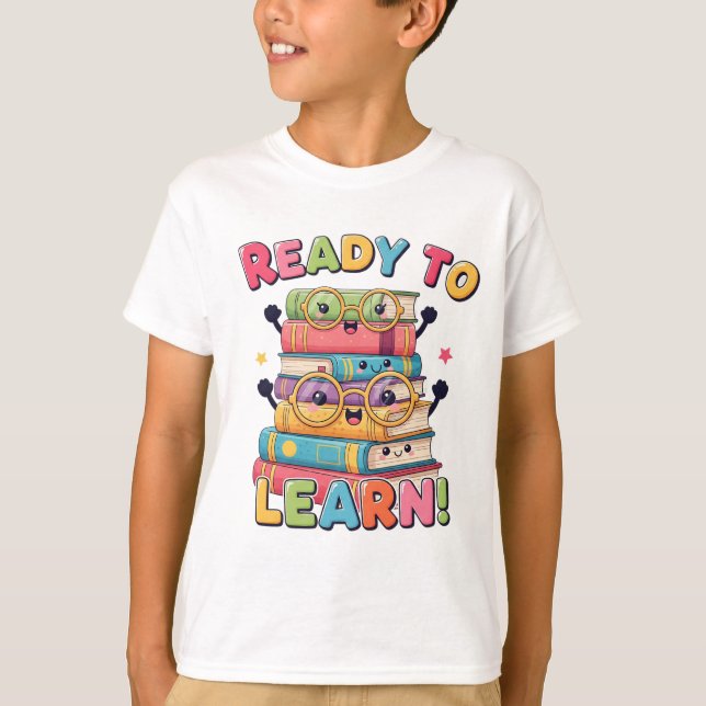 Camiseta Smiling Kawaii Book Stack – Back to School Fun! (Anverso)