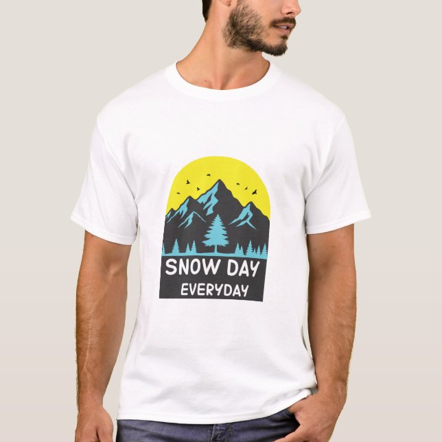 Camiseta Snow Day Everyday Yellow Sun Mountain (Anverso)