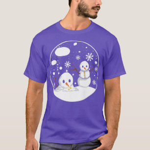 Camiseta Snow Globe With Snowman Funny Pregnancy Reveal Mot