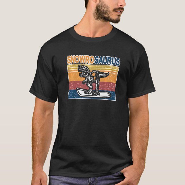 Camiseta Snowboard Retro Deportes Nieve Dinosaurios Snowboa (Anverso)