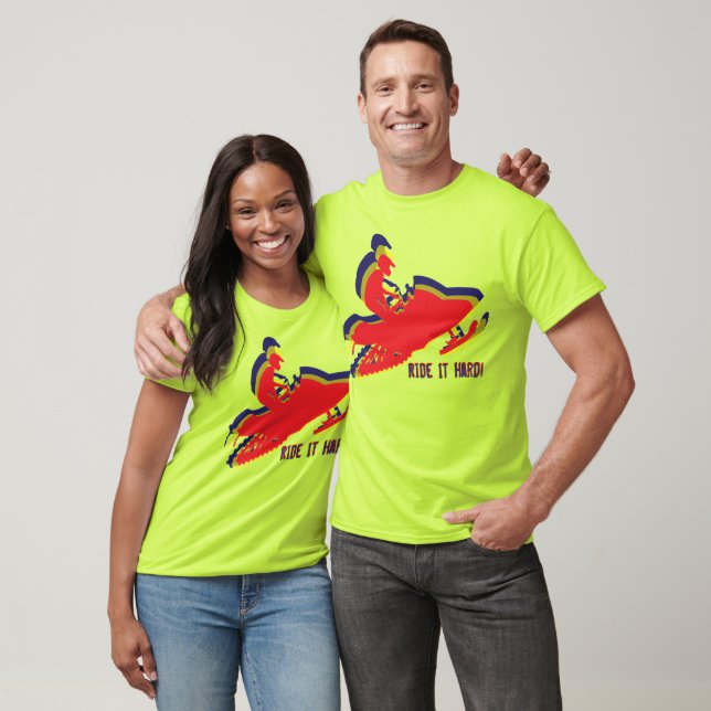 Camiseta Snowmobiler/ ¡Sube duro! (Unisexo)