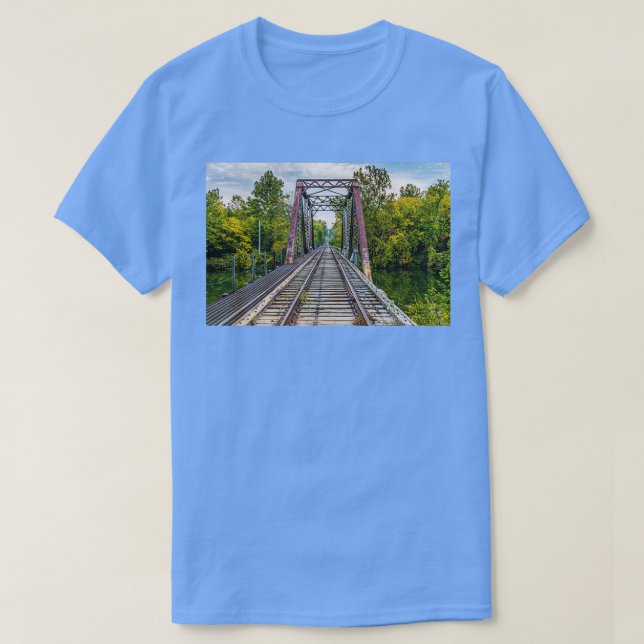 Camiseta Sobre El Lago Y A Través Del Bosque (Diseño del anverso)