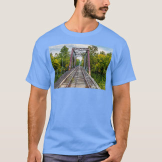 Camiseta Sobre El Lago Y A Través Del Bosque
