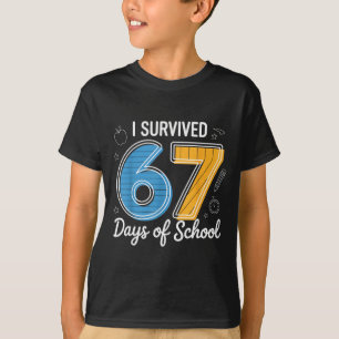 Camiseta Sobreviví 67 Días De Escuela Chistoso Meme Maestro
