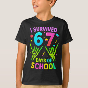 Camiseta Sobreviví 67 Días De Escuela Chistoso Meme Maestro