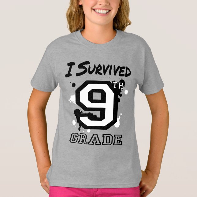 Camiseta Sobreviví a Chicas de noveno grado (Anverso)