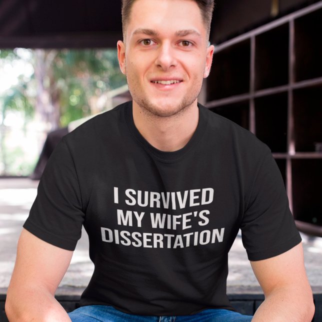Camiseta Sobreviví a la graduación de la tesis doctoral de  (Subido por el creador)