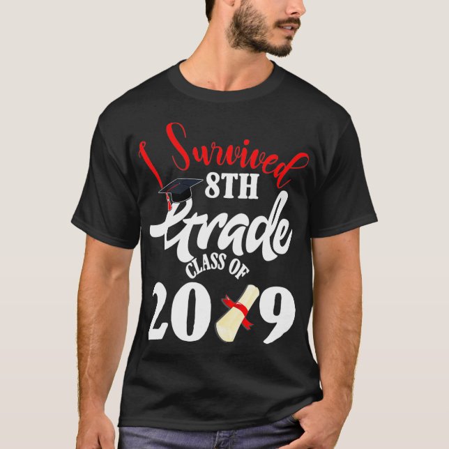 Camiseta Sobreviví A La Octava Clase De Regalo De Graduació (Anverso)