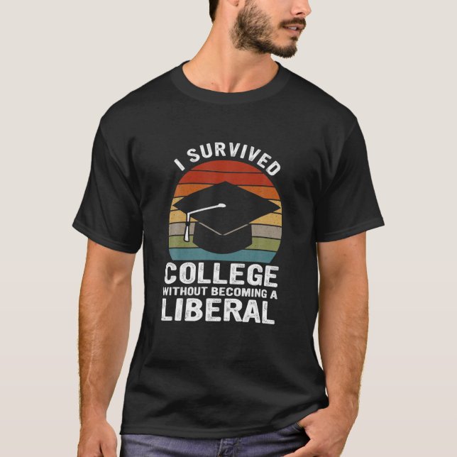 Camiseta Sobreviví A La Universidad Sin Convertirme En Un P (Anverso)