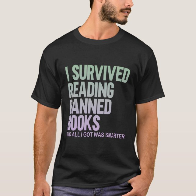 Camiseta Sobreviví a leer libros prohibidos en Bookaho (Anverso)