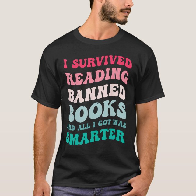 Camiseta Sobreviví a leer libros prohibidos Reader Bookworm (Anverso)