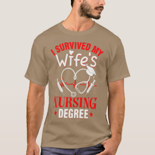 Camiseta Sobreviví a mi licenciatura en Enfermería Wifex27s