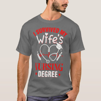 Camiseta Sobreviví a mi licenciatura en Enfermería Wifex27s
