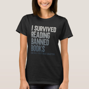 Camiseta Sobreviví leyendo libros prohibidos Libro Adicto