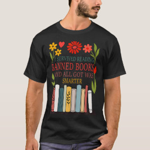 Camiseta Sobreviví leyendo libros prohibidos y todo lo que 