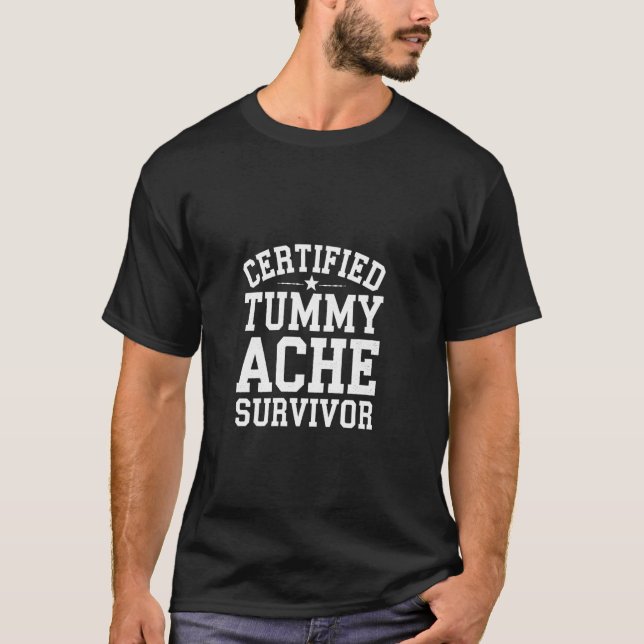 Camiseta Sobreviviente Certificado de Dolor de Barriga Bien (Anverso)