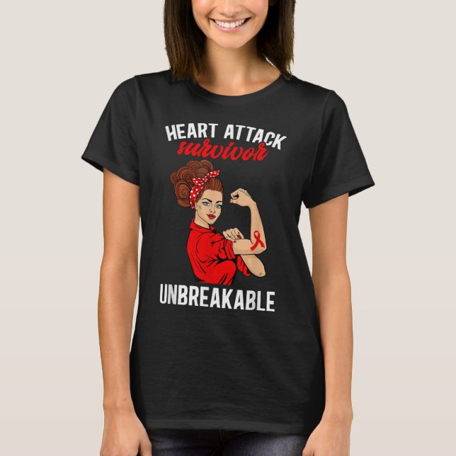 Camiseta Sobreviviente de ataque cardíaco, inquebrantable a (Anverso)