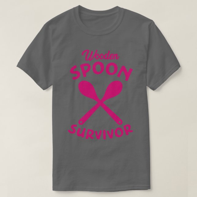 Camiseta Sobreviviente de cuchara de madera angustiado text (Diseño del anverso)