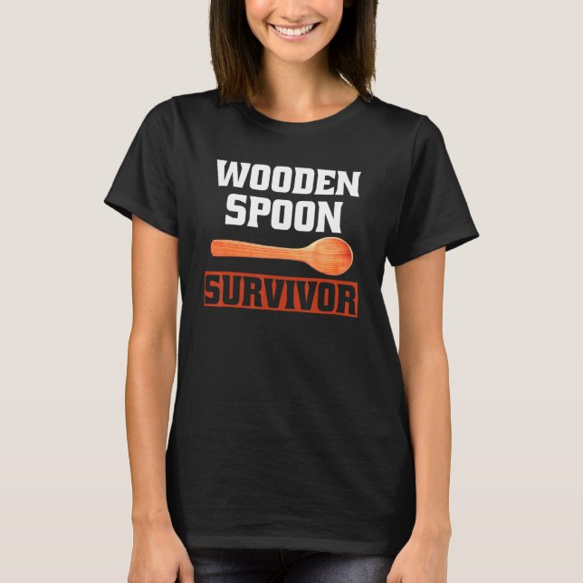 Camiseta Sobreviviente De La Cuchara De Madera Tee Bandera  (Anverso)