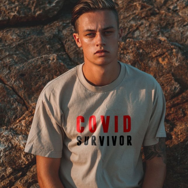 Camiseta Sobreviviente. Sobreviviente epidémico (Subido por el creador)