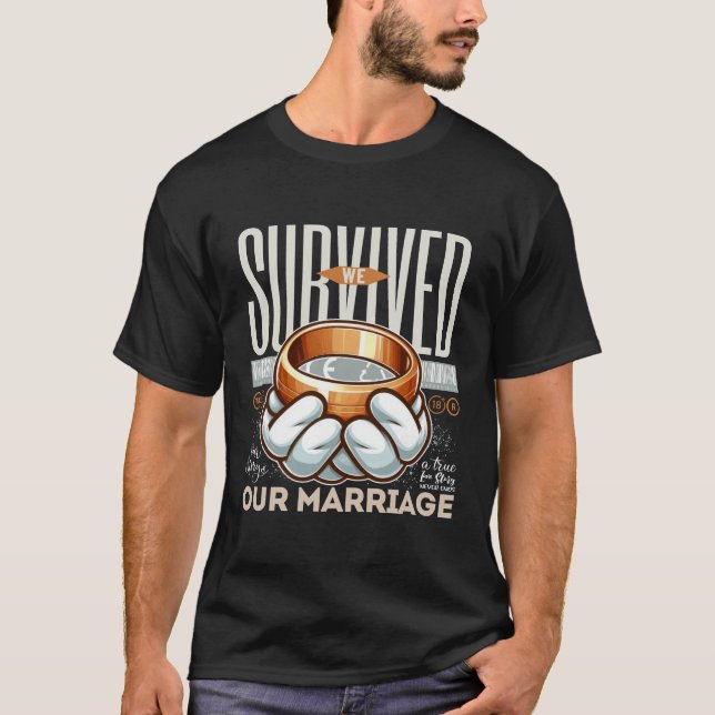 Camiseta Sobrevivimos a nuestro matrimonio (Anverso)