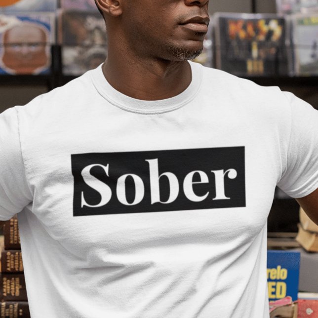 Camiseta Sobriedad audaz (Subido por el creador)