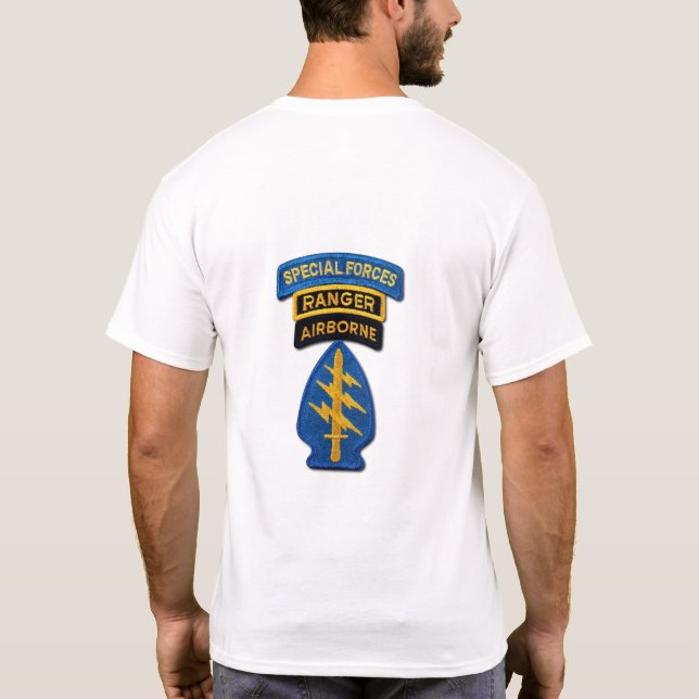 Camiseta SOF SFG SOC de los guardabosques SF de las boinas (Reverso)