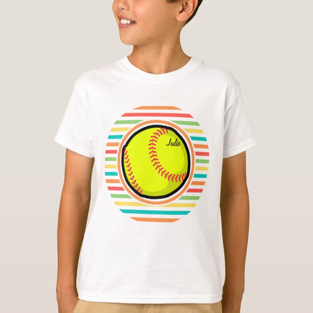 Camiseta Sofball; franjas arcoiris brillantes (Anverso)