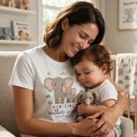 Camiseta Soft Elephant Mom Baby First Mothers Day Art<br><div class="desc">This t shirt features a clean illustration of a mother and baby elephant in soft neutral tones. The simple layout creates a clear and easy-to-read design with a calm and minimal look. The design highlights a gentle motherhood theme while remaining visually balanced. You can modify the name and year on...</div>