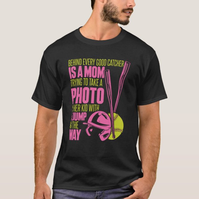 Camiseta Softball Mom Pitcher Batter Catcher Softball (Anverso)