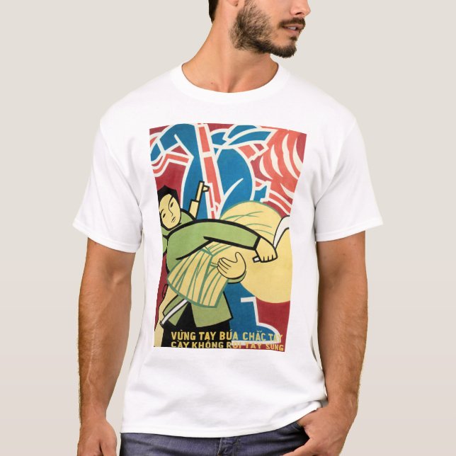 Camiseta Soldado vietnamita con mano firme cultivando la gu (Anverso)