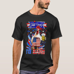 Camiseta Solo Aquí Para Golpear la Bandera de EE. UU. Pollo