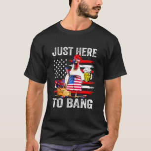Camiseta Solo Aquí Para Golpear Pollo Cerveza Fuegos Artifi