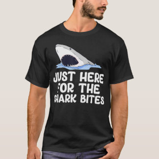 Camiseta Solo Aquí Para Las Mordeduras De Tiburón Biología 