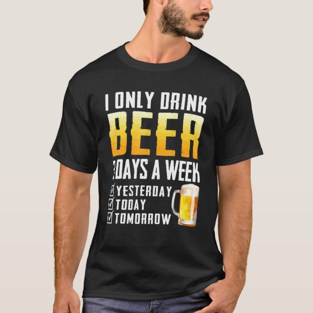 Camiseta Solo bebo cerveza (Anverso)