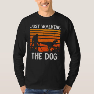 Camiseta Sólo Caminando El Perro - T Rex Dinosaur Bigfoot V