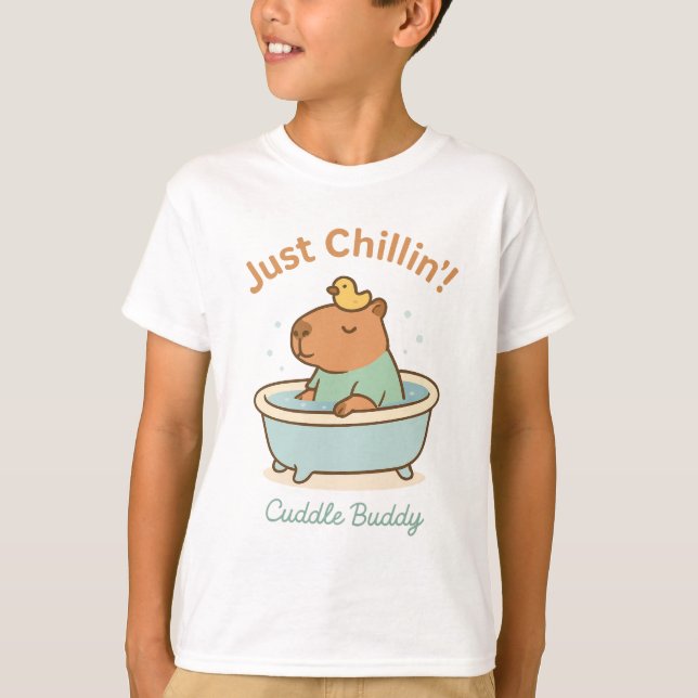 Camiseta Solo Chillin' - Cute Capibara en la bañera diverti (Anverso)