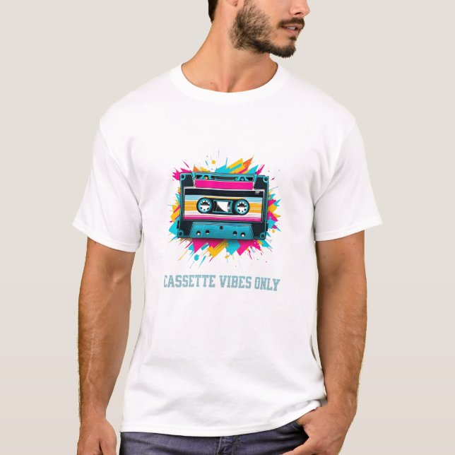Camiseta Sólo cintas de vídeo - Diseño de cassette de audio (Anverso)